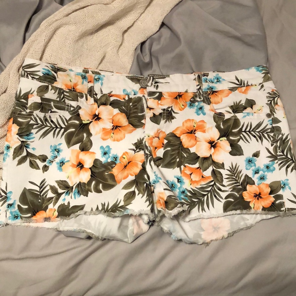 2 Floral midi white and navy jeans